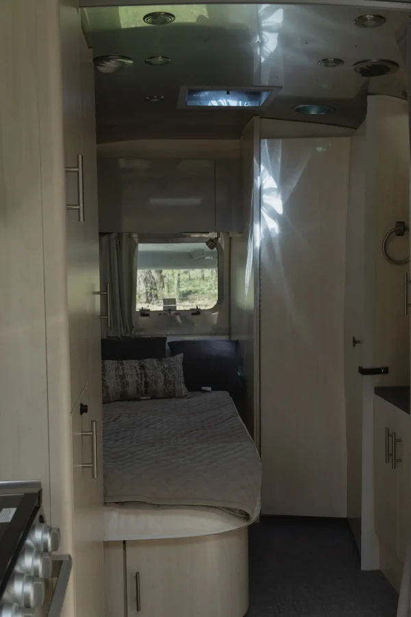 2021 Airstream Flying Cloud 23CB - Image 14