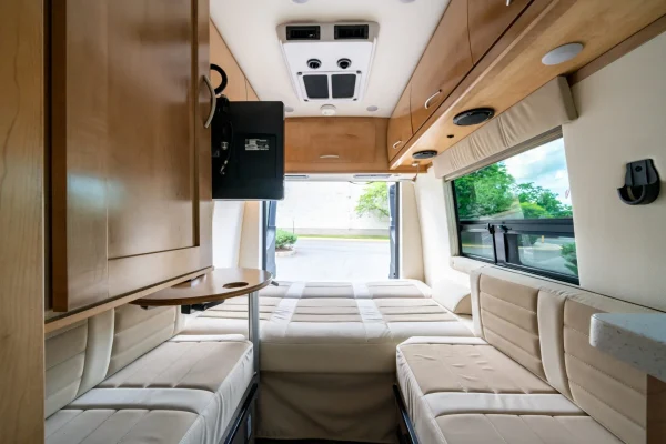 2021 Coachmen Galleria 24T - Image 28