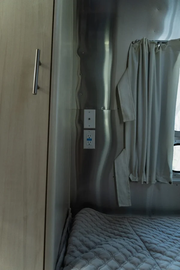 2021 Airstream Flying Cloud 23CB - Image 18