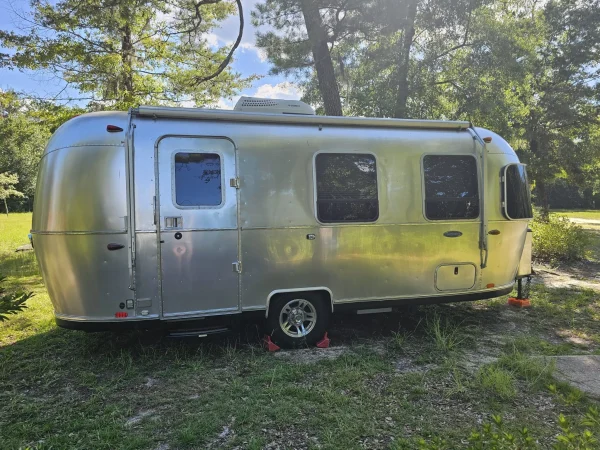 2019 Airstream Bambi Sport 22FB - Image 44