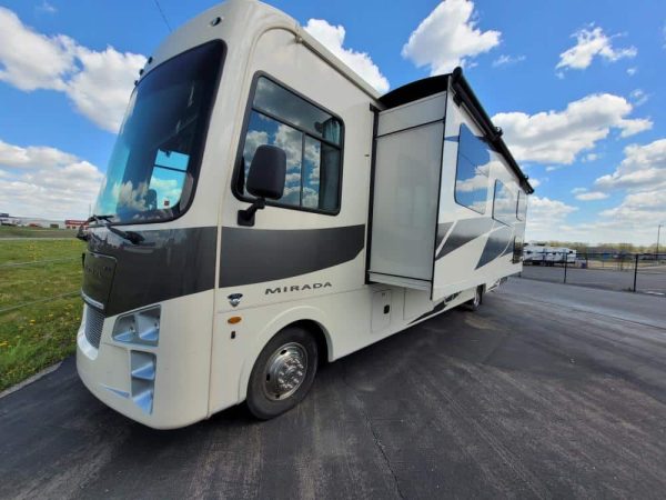 2022 Coachmen Mirada 35ES - Image 7