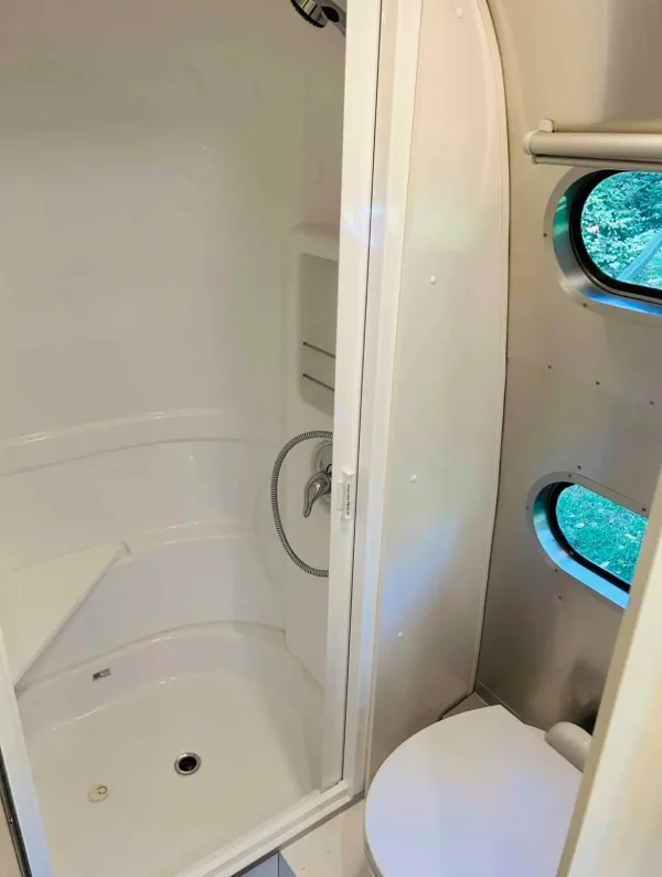 2021 Airstream Flying Cloud 23CB - Image 20