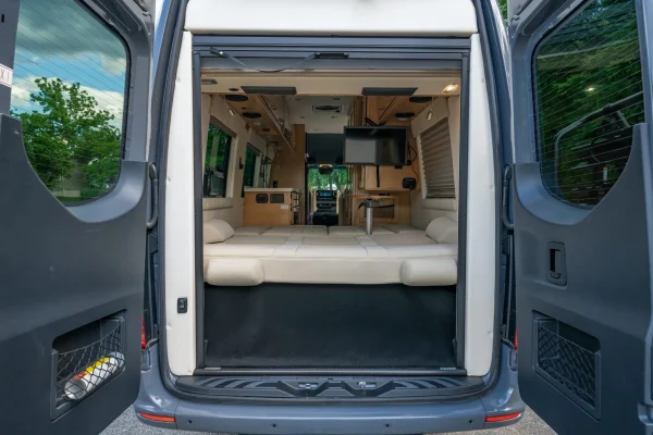 2021 Coachmen Galleria 24T - Image 31