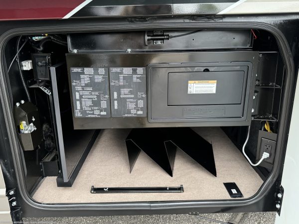 2022 WINNEBAGO JOURNEY 34N - Image 44