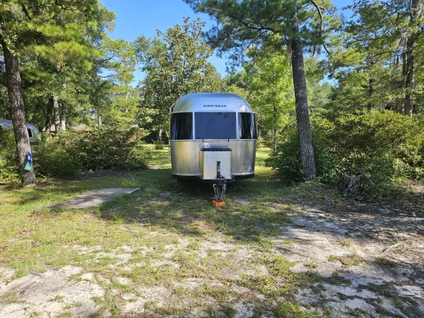 2019 Airstream Bambi Sport 22FB - Image 2