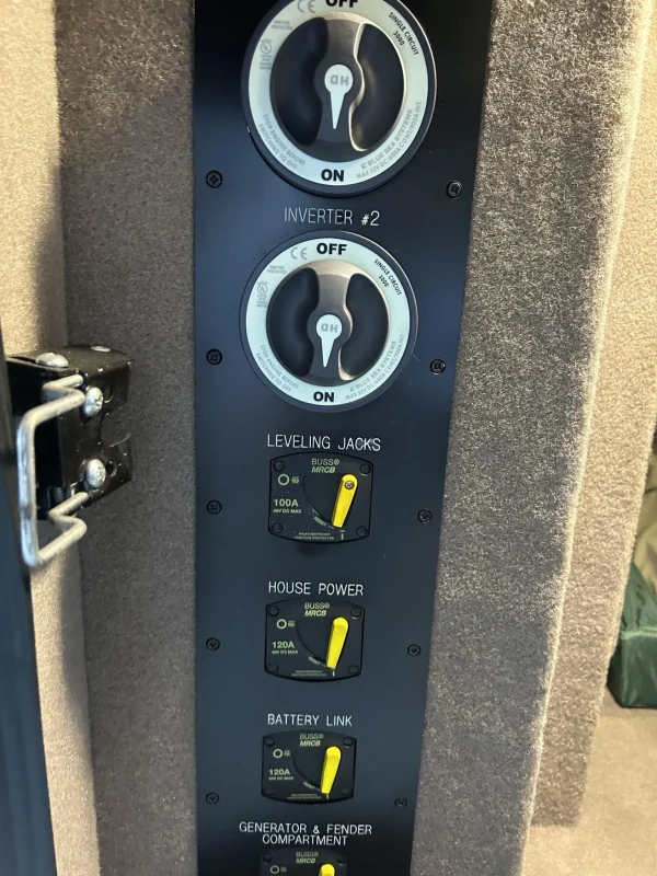 2018 Entegra Anthem 44A - Image 112