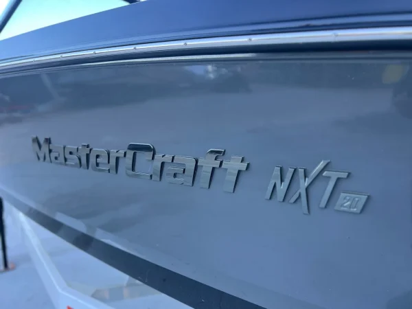 2020 MasterCraft NXT 20 - Image 18