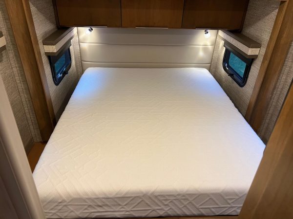 2020 Tiffin Wayfarer 25QW - Image 49