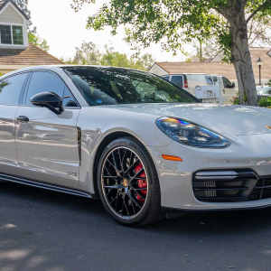 2020 Porsche Panamera GTS