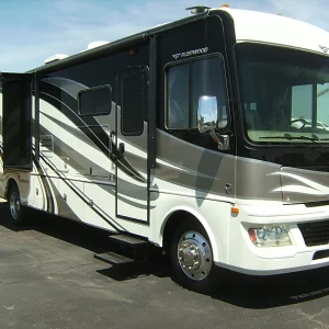 2015 Fleetwood Bounder Classic 36H