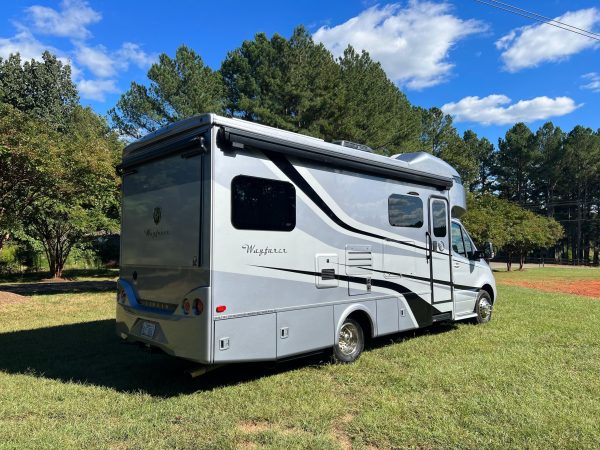 2020 Tiffin Wayfarer 25QW - Image 101