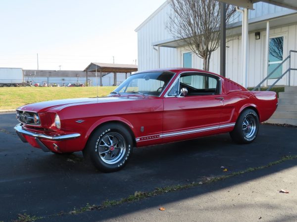 1965 Ford Mustang GT 2+2 Fastback - Image 2