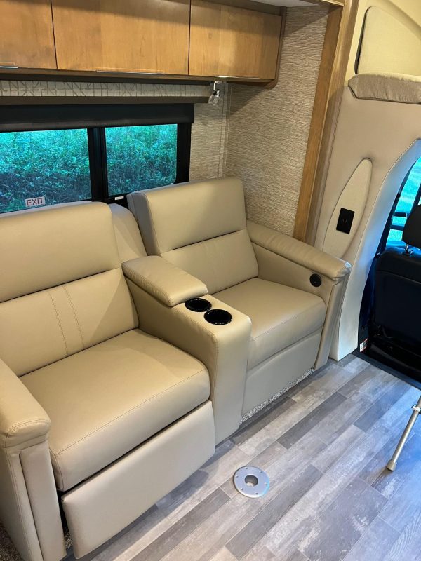 2020 Tiffin Wayfarer 25QW - Image 112