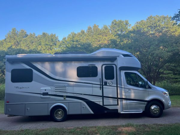 2020 Tiffin Wayfarer 25QW - Image 2