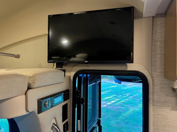 2020 Tiffin Wayfarer 25QW - Image 29