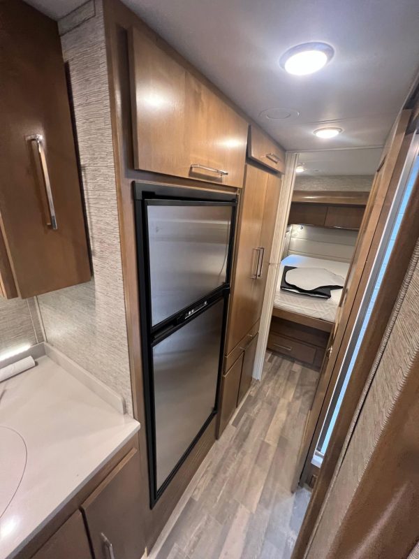 2020 Tiffin Wayfarer 25QW - Image 30