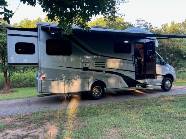 2020 Tiffin Wayfarer 25QW - Image 40