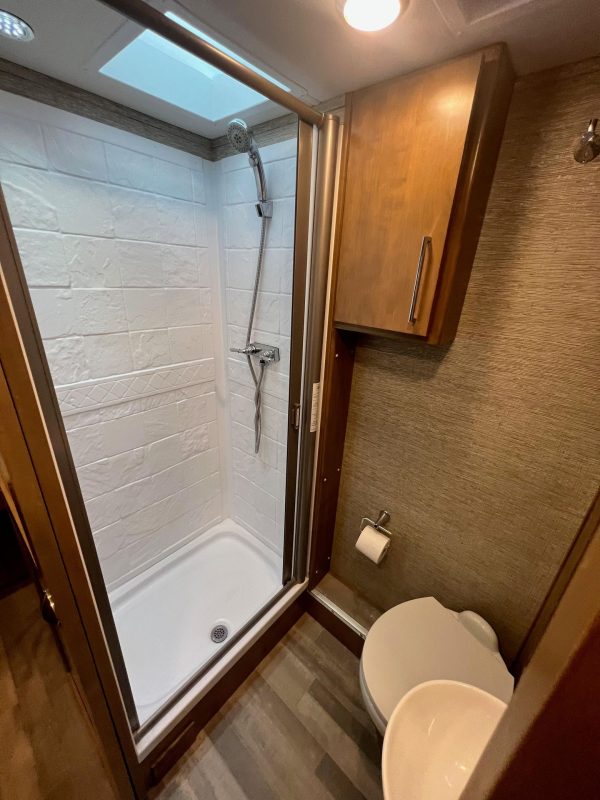 2020 Tiffin Wayfarer 25QW - Image 41