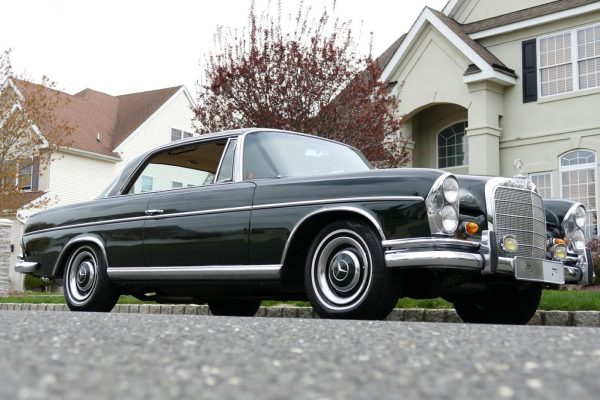 1967 Mercedes-Benz 300SE Coupe - Image 11