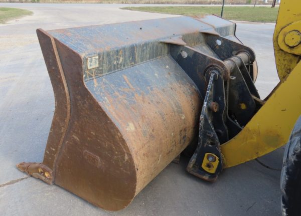 2019 Komatsu WA380-8 Wheel Loader A/C Cab Hydraulic Q/C Bucket - Image 12