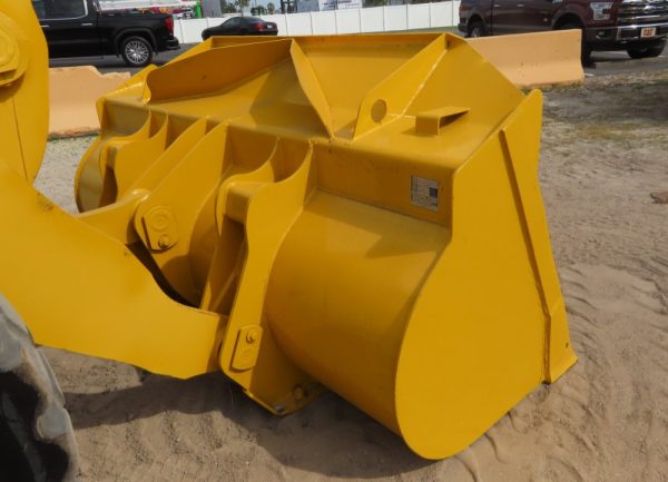 2018 Komatsu WA320-8 Wheel Loader Tractor A/C Cab Ride Control Camera - Image 12