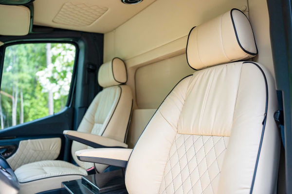 2019 Mercedes-Benz Sprinter 2500 Ultimate Limo - Image 13