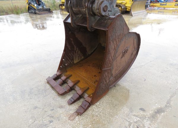 2018 John Deere 210G LC Excavator A/C Cab Aux Hydraulic Thumb Trackhoe - Image 13