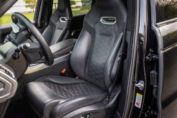 2022 Land Rover Range Rover Sport SVR Carbon Edition - Image 14
