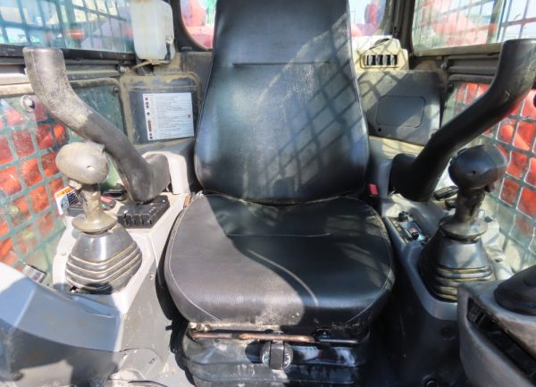 2018 Kubota SVL95-2 Skid Steer Track Loader Crawler Aux Hyd Cab Bucket - Image 14