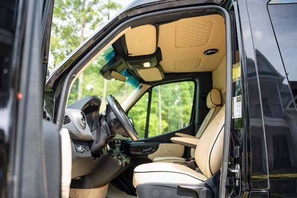 2019 Mercedes-Benz Sprinter 2500 Ultimate Limo - Image 16