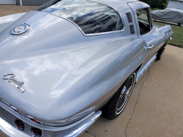 1965 Chevrolet Corvette - Image 16