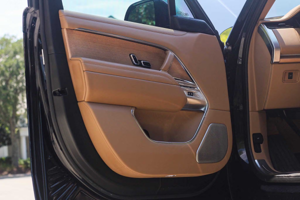 2023 Land Rover Range Rover SV LWB - Image 44
