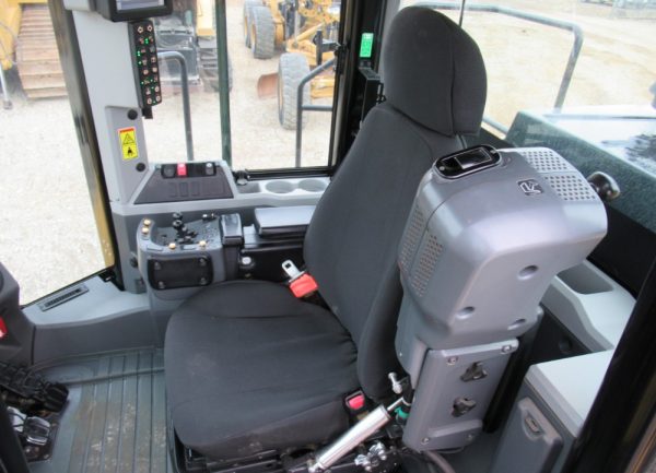 2015 Caterpillar 980M Articulated Wheel Loader ROPS Cab - Image 17
