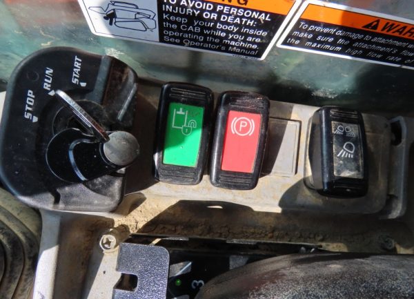 2018 Kubota SVL95-2 Skid Steer Track Loader Crawler Aux Hyd Cab Bucket - Image 18