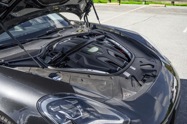 2018 Porsche Panamera 4 E-Hybrid - Image 18