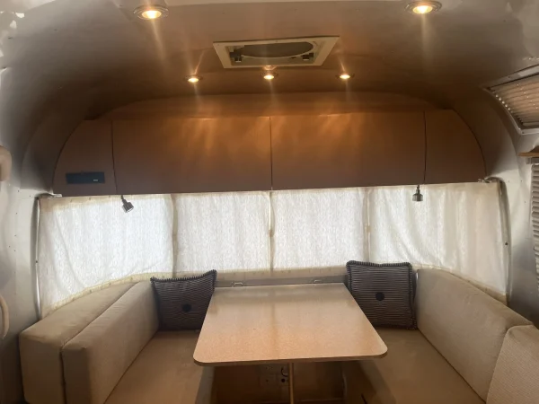 2008 Airstream 27′ Safari Special Edition - Image 44