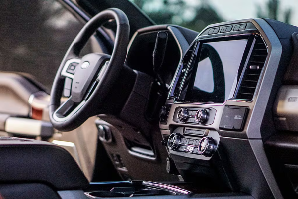 2022 Ford F250 SRW Crew Cab King Ranch - Image 19