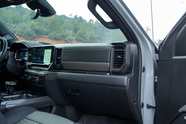2024 Chevrolet Silverado 1500 ZR2 - Image 11