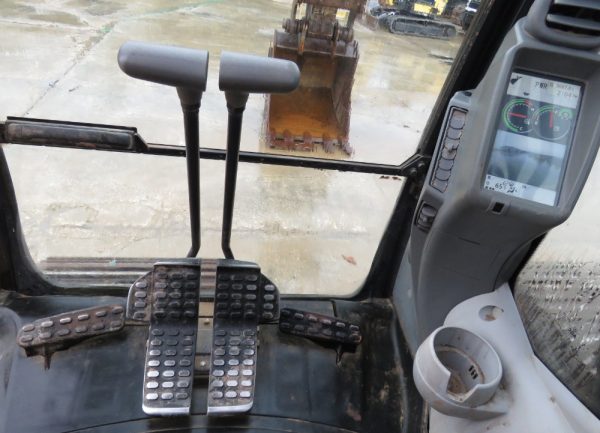 2018 John Deere 210G LC Excavator A/C Cab Aux Hydraulic Thumb Trackhoe - Image 19