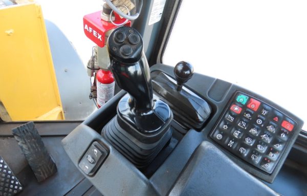 2017 John Deere 624K-II Wheel Loader Tractor A/C Cab Hyd Q/C Auto Shift - Image 19