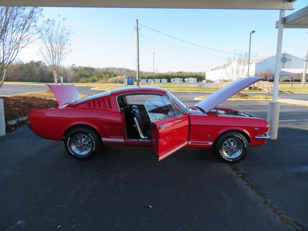 1965 Ford Mustang GT 2+2 Fastback - Image 20
