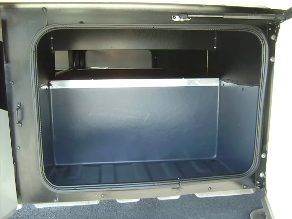 2015 Fleetwood Bounder Classic 36H - Image 61