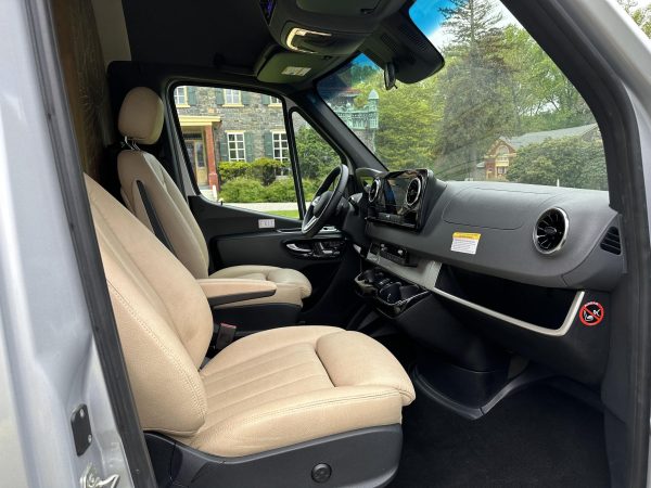 2020 Airstream Interstate 19 Tommy Bahama Edition 4x4 - Image 125