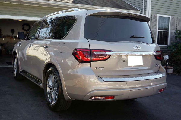 2019 Infiniti QX80 Luxe - Image 3