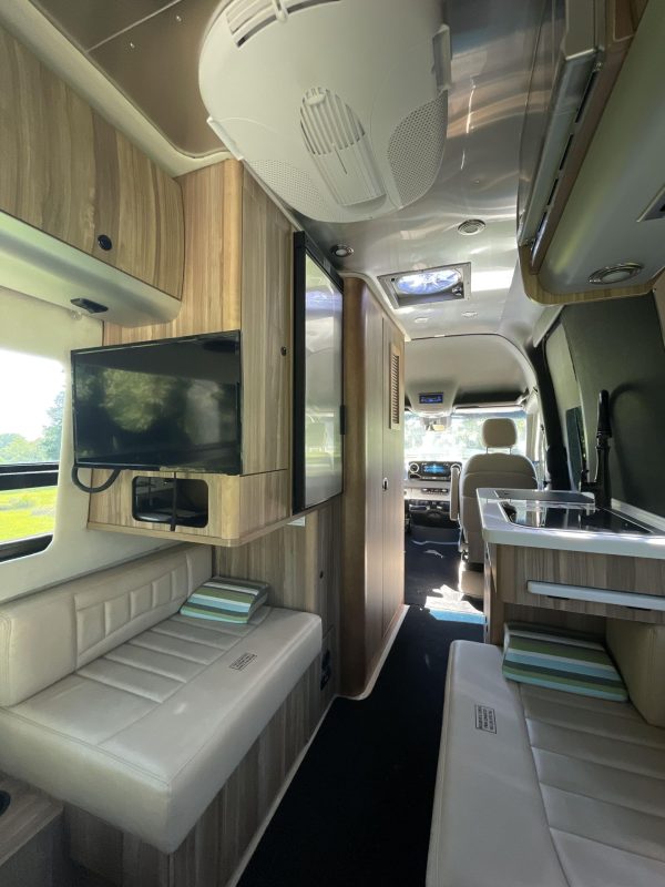2020 Airstream Interstate 19 Tommy Bahama Edition 4x4 - Image 69