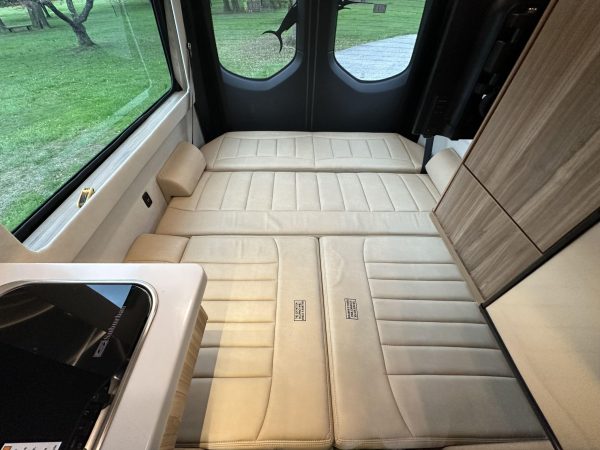 2020 Airstream Interstate 19 Tommy Bahama Edition 4x4 - Image 163