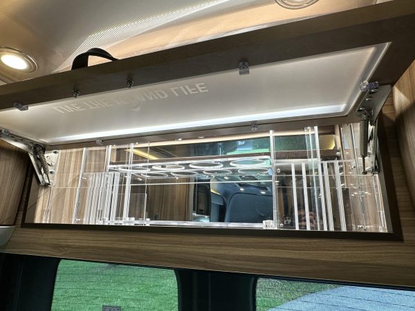 2020 Airstream Interstate 19 Tommy Bahama Edition 4x4 - Image 182