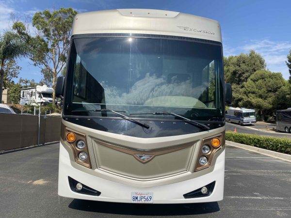 2013 Fleetwood Excursion 33A - Image 3