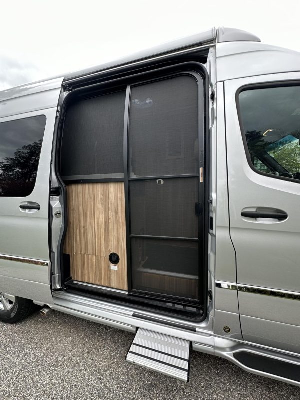 2020 Airstream Interstate 19 Tommy Bahama Edition 4x4 - Image 207