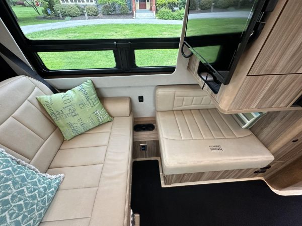 2020 Airstream Interstate 19 Tommy Bahama Edition 4x4 - Image 216